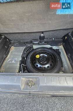 Хэтчбек Nissan Note 2006 в 