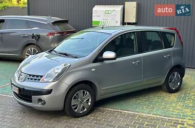 Хэтчбек Nissan Note 2006 в Каменском