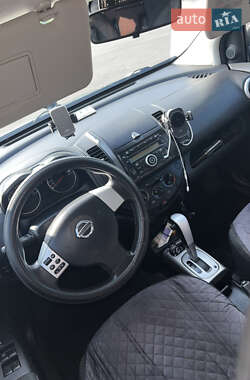 Хетчбек Nissan Note 2010 в 