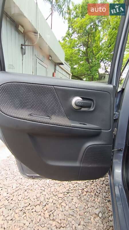 Хетчбек Nissan Note 2008 в Одесі