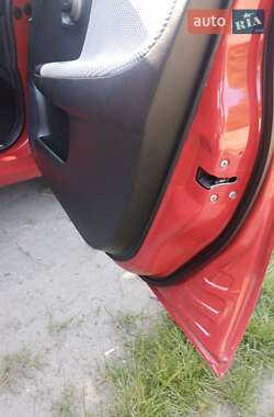 Хэтчбек Nissan Note 2008 в 