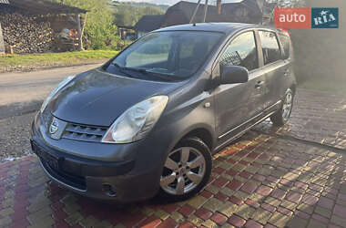 Хэтчбек Nissan Note 2006 в Самборе