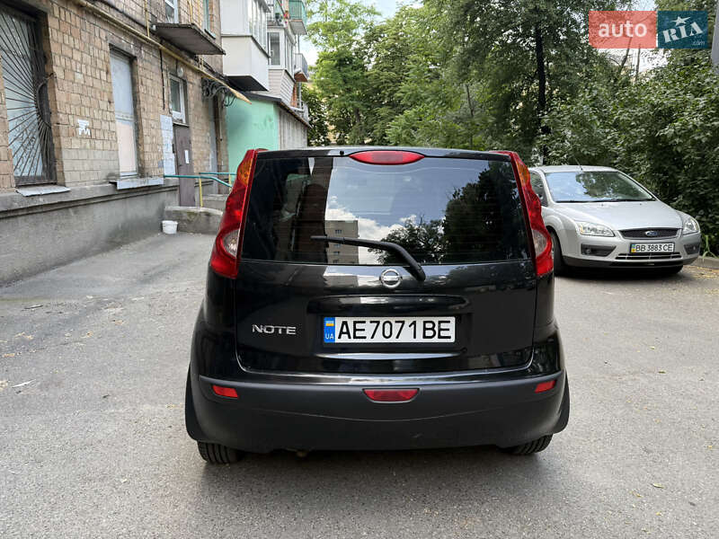 Хетчбек Nissan Note 2006 в Києві