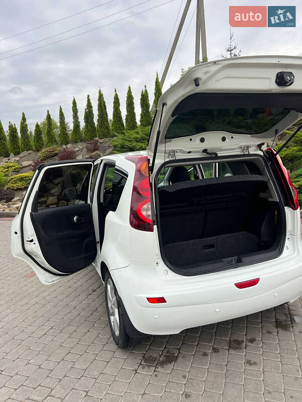 Хетчбек Nissan Note 2010 в Львові