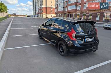 Хэтчбек Nissan Note 2012 в 
