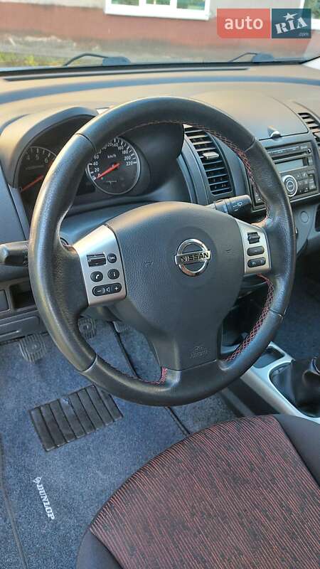 Хетчбек Nissan Note 2010 в Луцьку