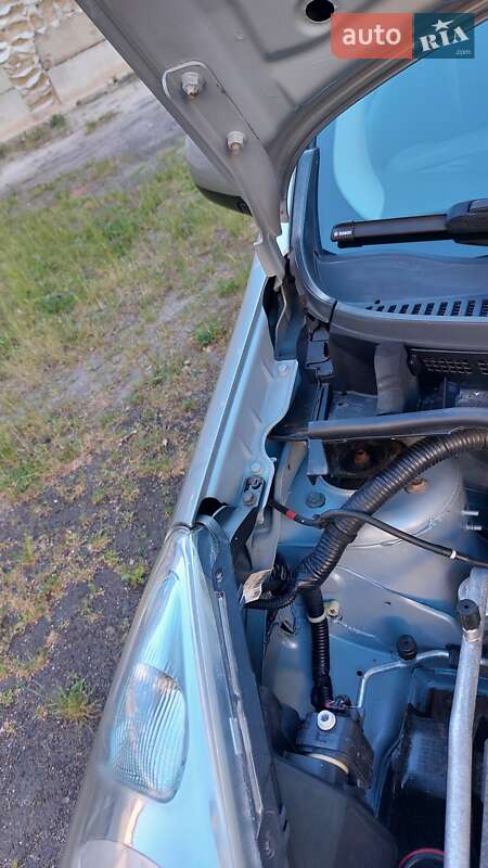 Хетчбек Nissan Note 2010 в Луцьку