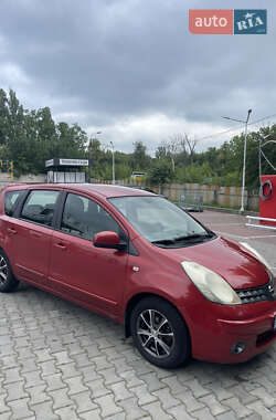 Хэтчбек Nissan Note 2008 в 
