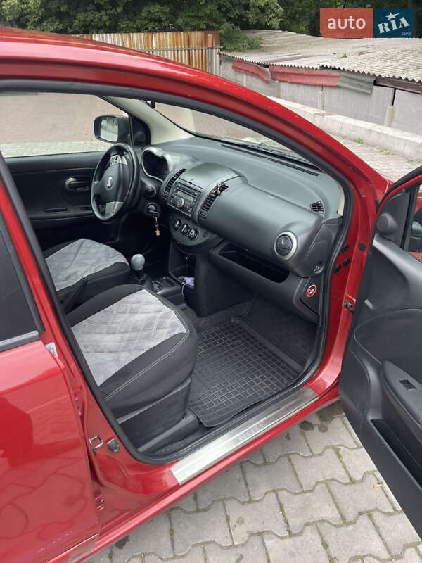 Хэтчбек Nissan Note 2008 в Виннице
