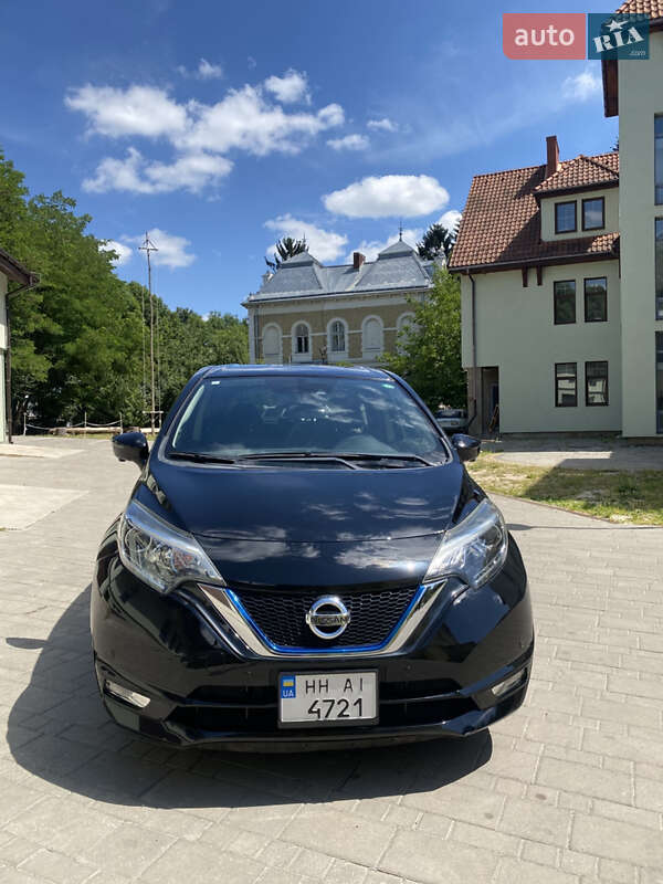 Хэтчбек Nissan Note 2017 в Львове