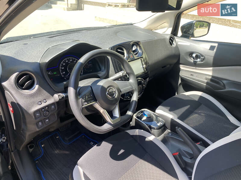 Хэтчбек Nissan Note 2017 в Львове