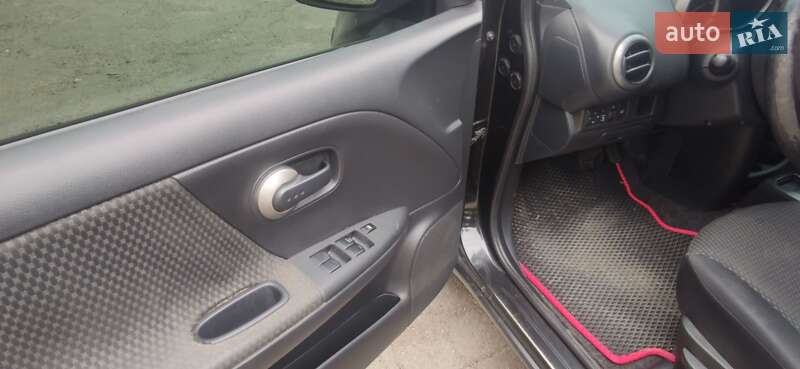 Хетчбек Nissan Note 2007 в Одесі
