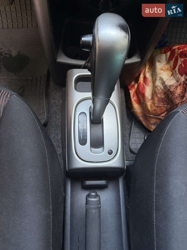 Хэтчбек Nissan Note 2010 в Житомире