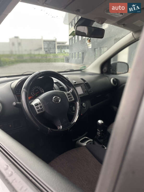 Хетчбек Nissan Note 2010 в Львові