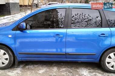 Хэтчбек Nissan Note 2008 в 