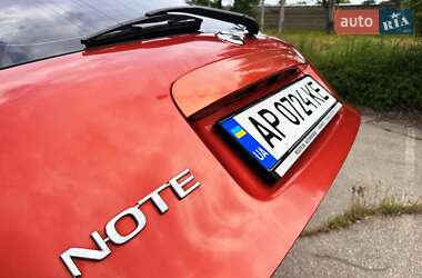 Хэтчбек Nissan Note 2006 в 