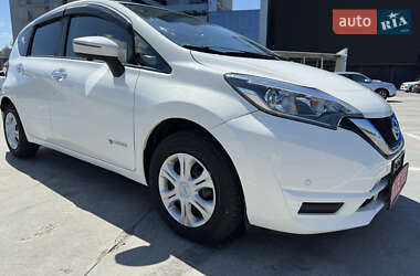 Хэтчбек Nissan Note 2017 в 