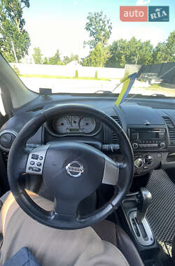 Хэтчбек Nissan Note 2007 в 