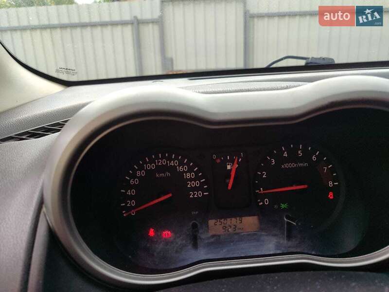 Хэтчбек Nissan Note 2008 в Броварах