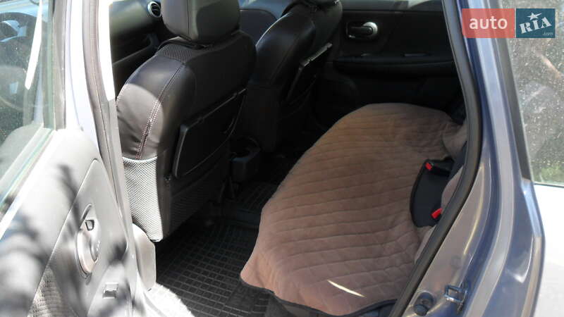 Хэтчбек Nissan Note 2007 в Киеве
