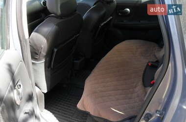 Хэтчбек Nissan Note 2007 в 