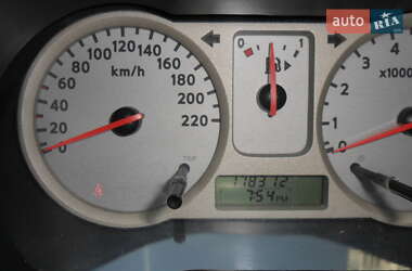 Хэтчбек Nissan Note 2007 в 