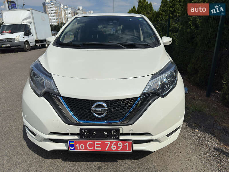 Хэтчбек Nissan Note 2017 в Киеве
