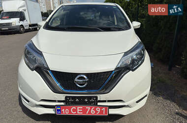 Хэтчбек Nissan Note 2017 в 