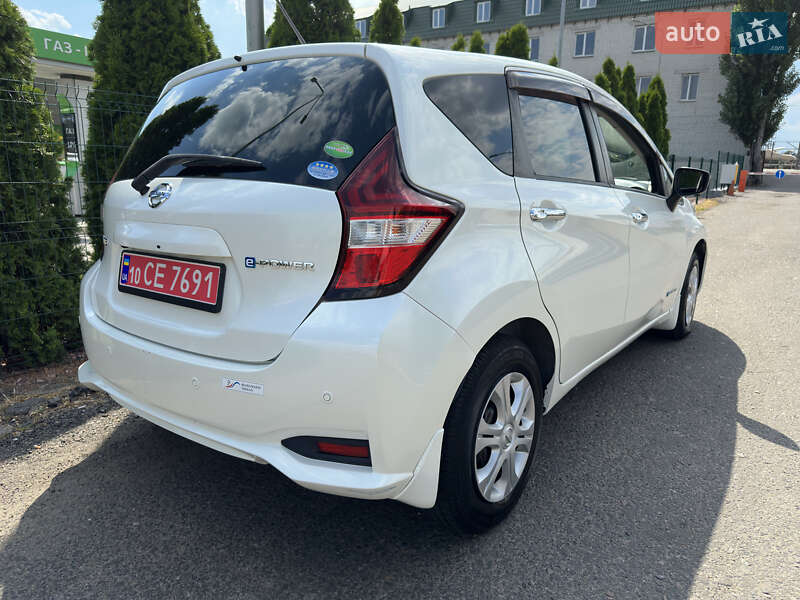 Хэтчбек Nissan Note 2017 в Киеве