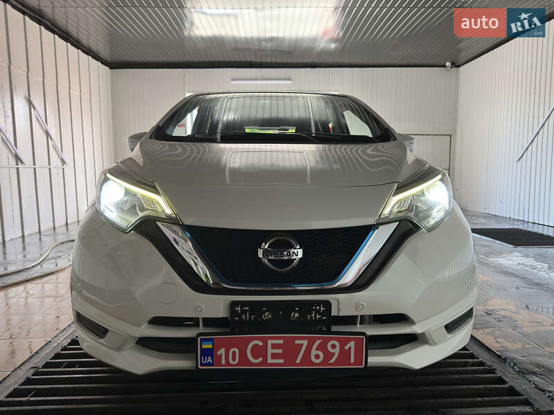 Хэтчбек Nissan Note 2017 в Киеве