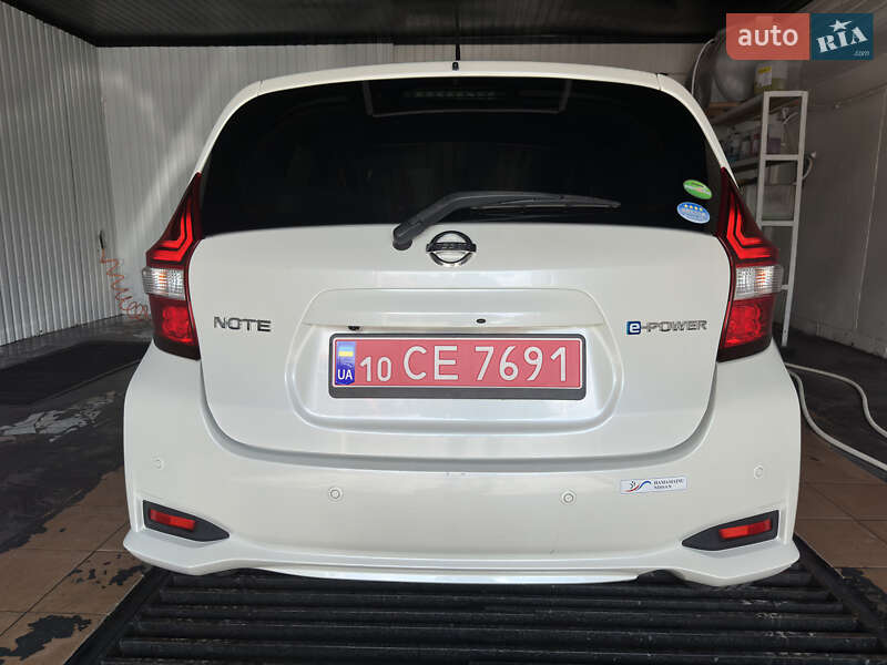 Хэтчбек Nissan Note 2017 в Киеве