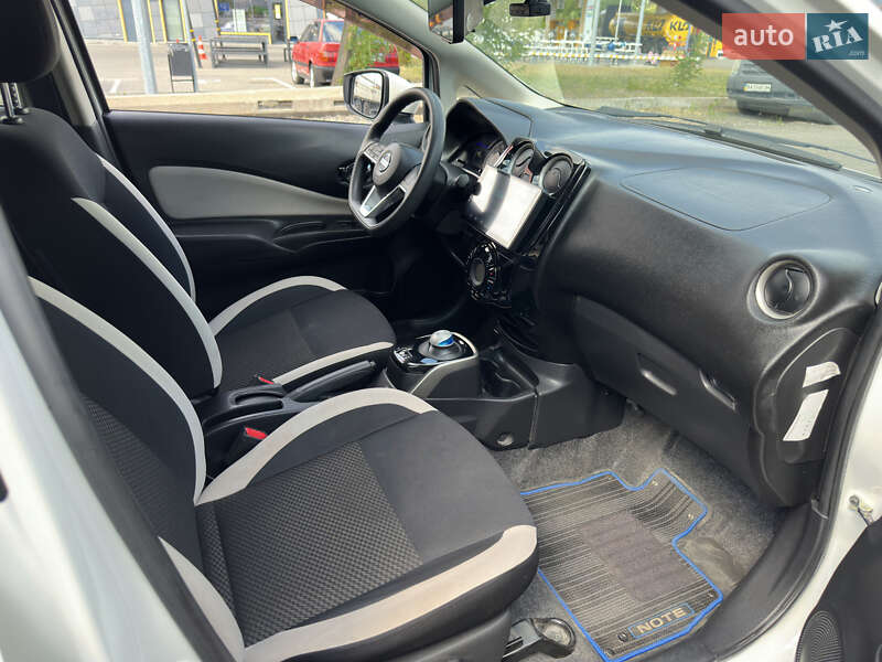 Хэтчбек Nissan Note 2017 в Киеве