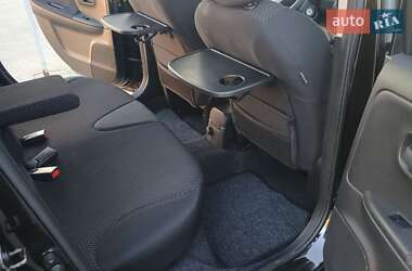 Хэтчбек Nissan Note 2006 в 