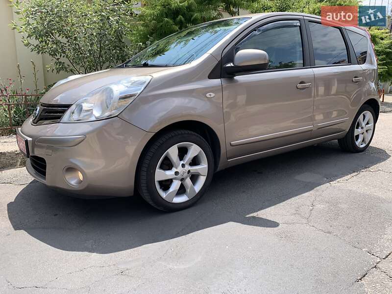 Хэтчбек Nissan Note 2009 в Одессе