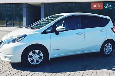 Хетчбек Nissan Note 2016 в Дніпрі