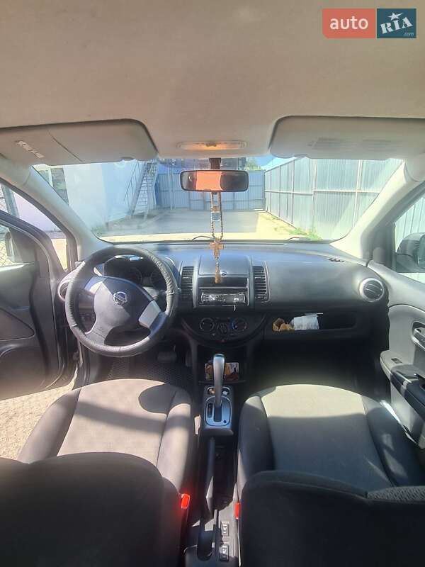 Хэтчбек Nissan Note 2010 в Кропивницком