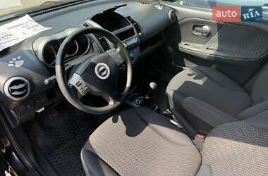 Хэтчбек Nissan Note 2006 в 