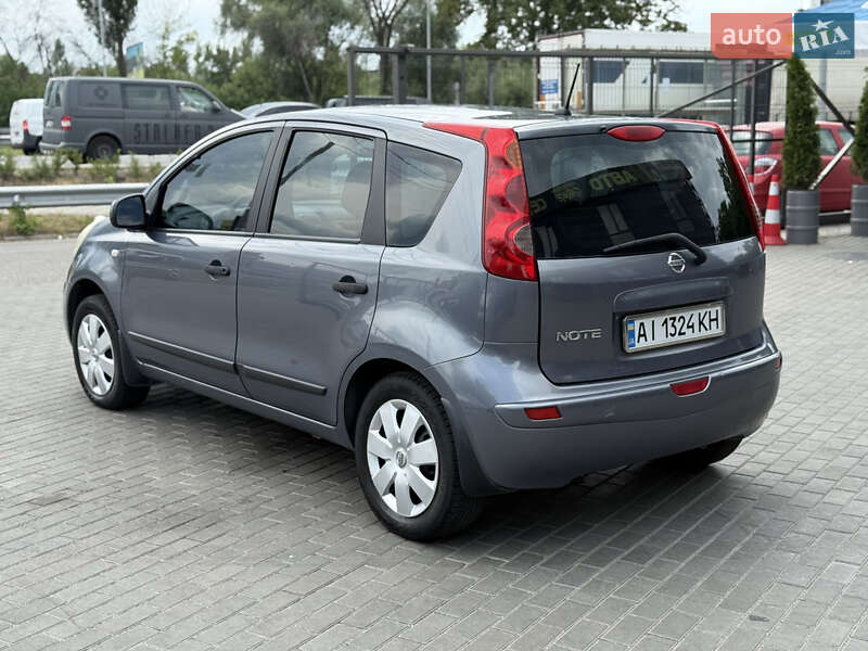 Хэтчбек Nissan Note 2008 в Киеве