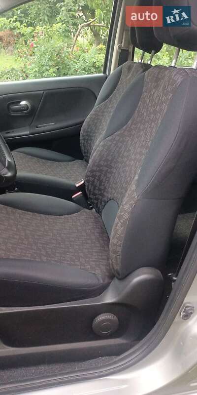 Хэтчбек Nissan Note 2007 в Черкассах