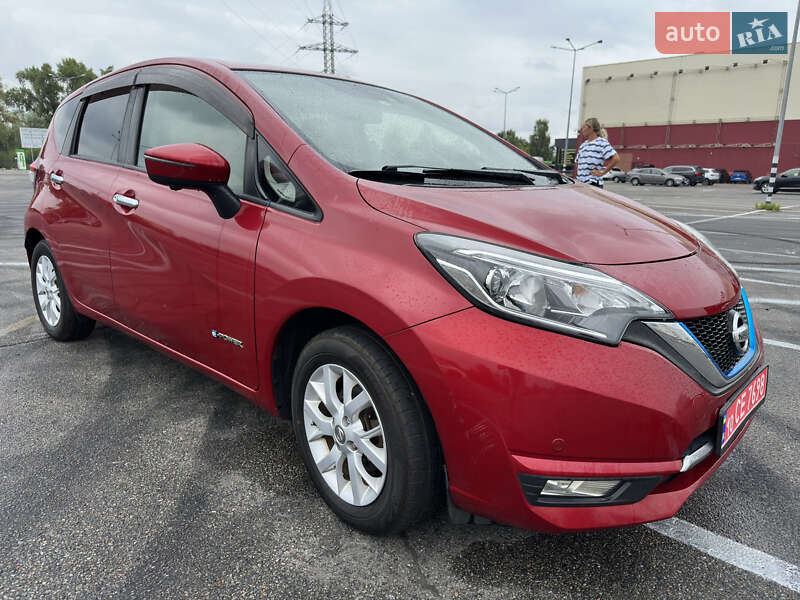 Хэтчбек Nissan Note 2017 в Киеве