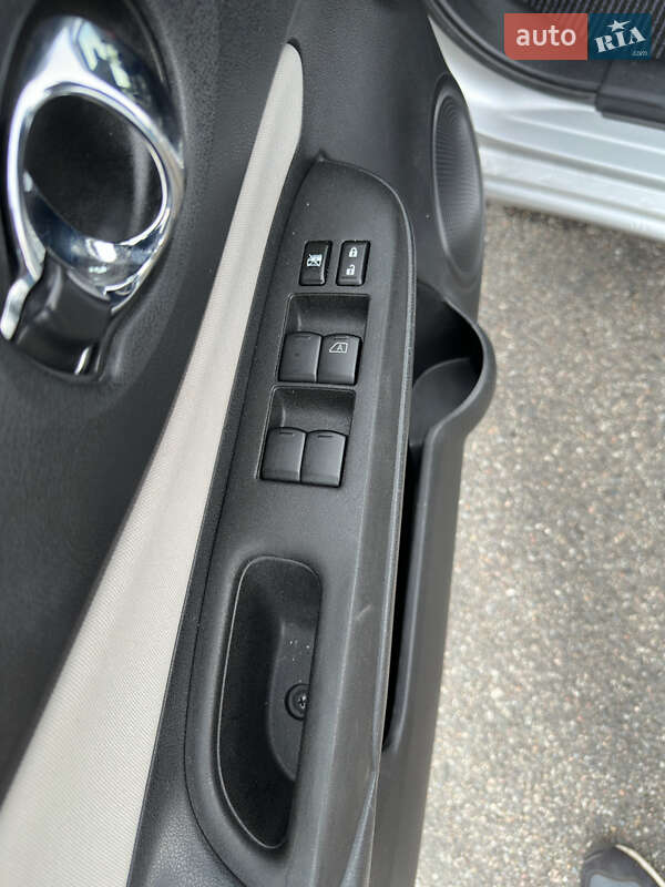 Хэтчбек Nissan Note 2020 в Киеве