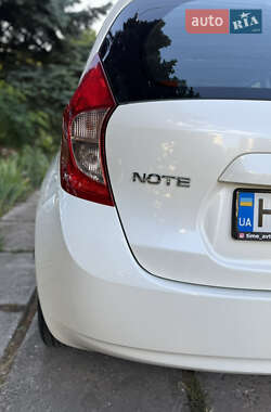 Хэтчбек Nissan Note 2015 в 