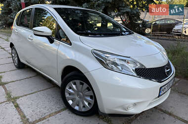 Хэтчбек Nissan Note 2015 в 