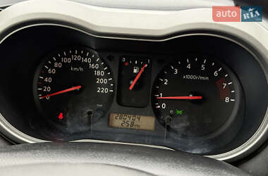 Хэтчбек Nissan Note 2007 в 