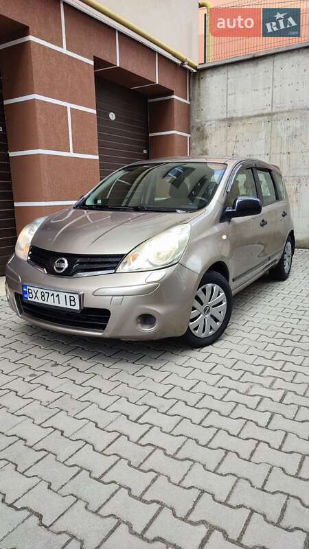 Хэтчбек Nissan Note 2012 в Хмельницком