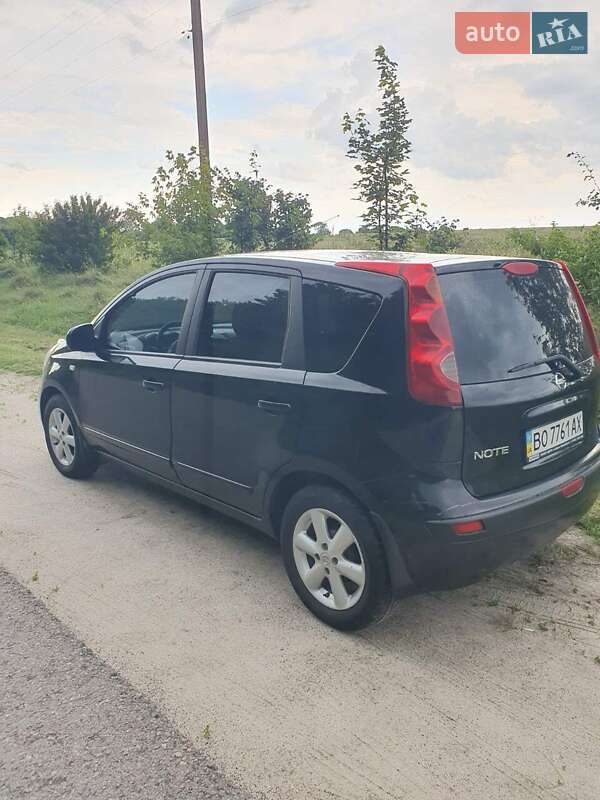 Хэтчбек Nissan Note 2007 в Тернополе