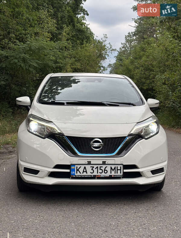 Хэтчбек Nissan Note 2018 в Киеве
