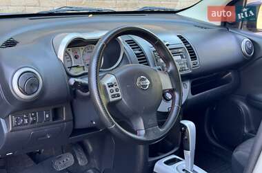 Хэтчбек Nissan Note 2008 в 