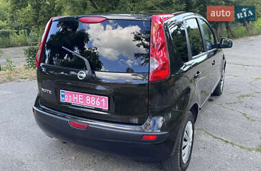 Хэтчбек Nissan Note 2006 в 
