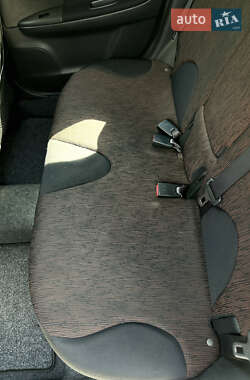 Хэтчбек Nissan Note 2009 в 